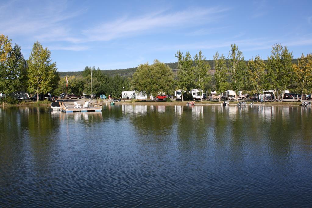 קווסנל Robert'S Roost Rv Park Resort מראה חיצוני תמונה