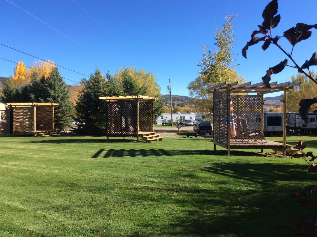 קווסנל Robert'S Roost Rv Park Resort מראה חיצוני תמונה